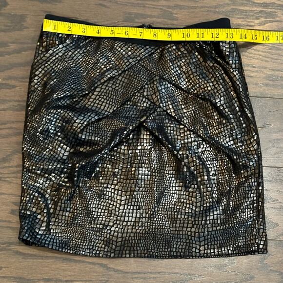 Sea New York Black - Silver Reptile Print Mini Skirt Size 6 - Picture 4 of 6